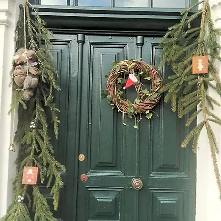 Panzió La Maison O Kiwis - D'hotes 3*
